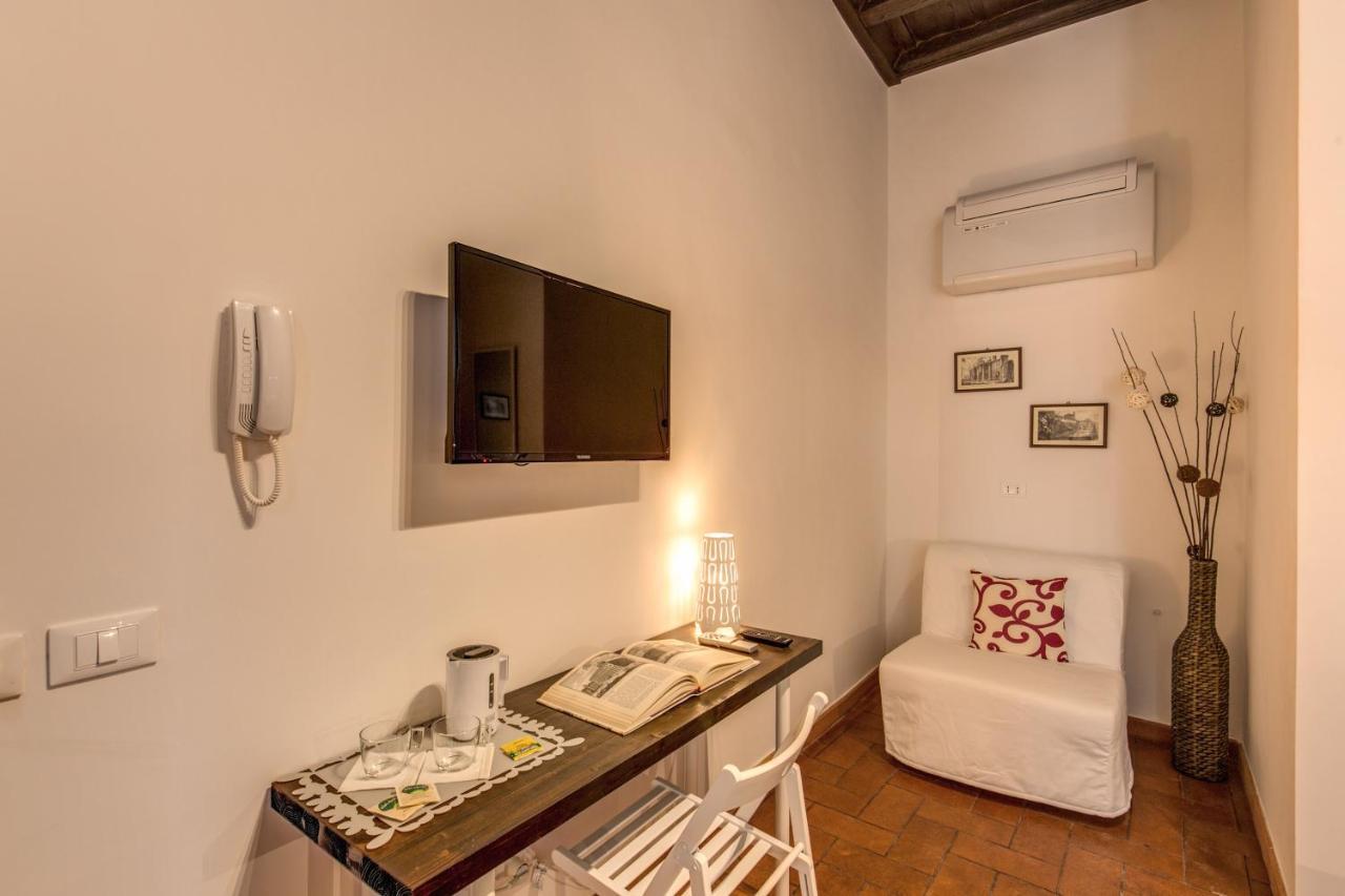 Piccolo Trevi Suites Řím Exteriér fotografie
