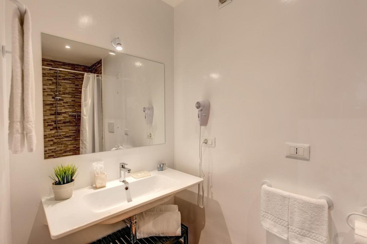 Piccolo Trevi Suites Řím Exteriér fotografie