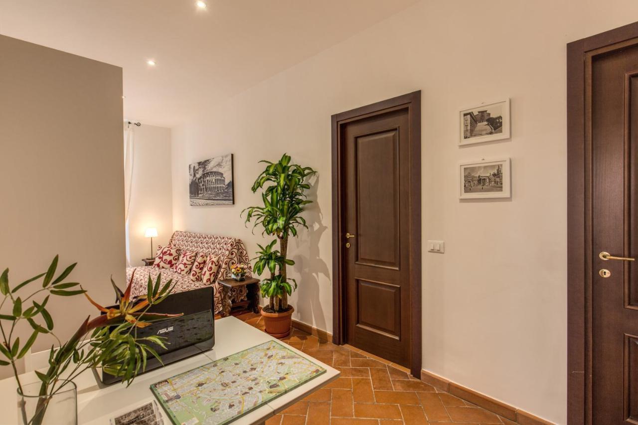 Piccolo Trevi Suites Řím Exteriér fotografie